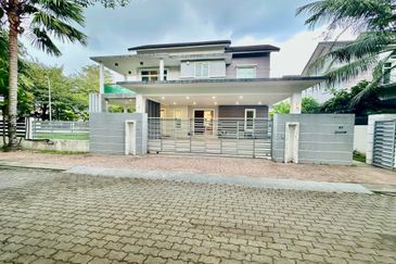 Ipoh tambun upland partial furnished 2sty semi-d corner house for rent