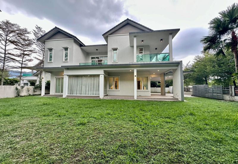 Ipoh tambun upland partial furnished 2sty semi-d corner house for rent