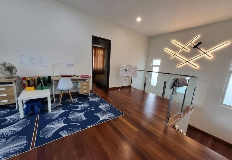 Ipoh tambun upland partial furnished 2sty semi-d corner house for rent