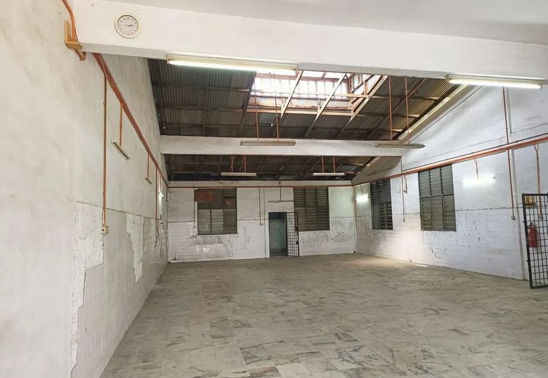 Ipoh pengkalan 1 super big fully covered semi-d factory for rent