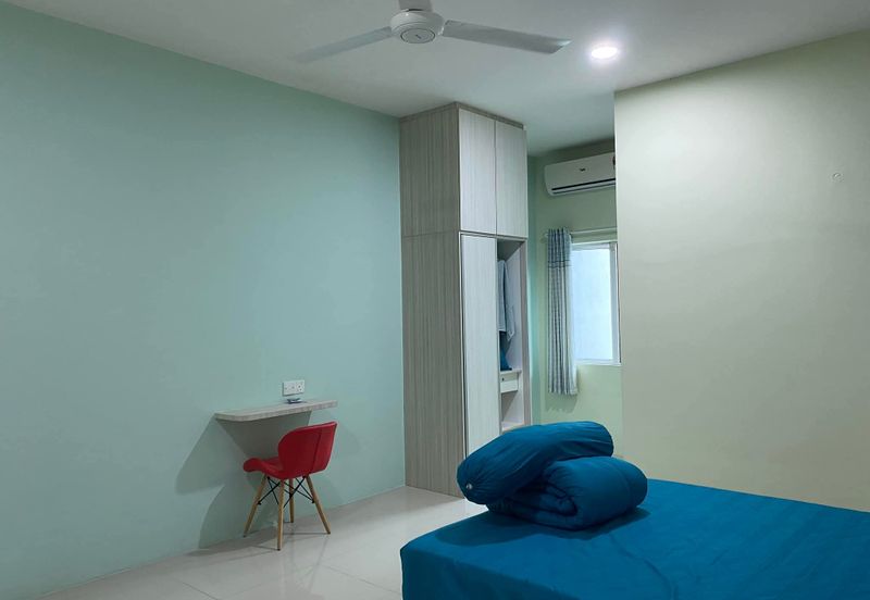 Ipoh tasek square partial furnished  2sty semi-d corner house for rent