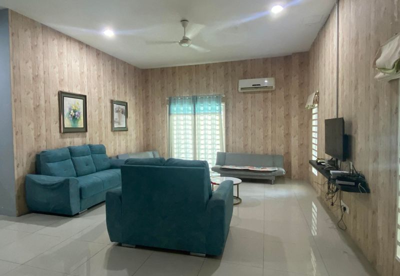 Ipoh tasek square partial furnished  2sty semi-d corner house for rent