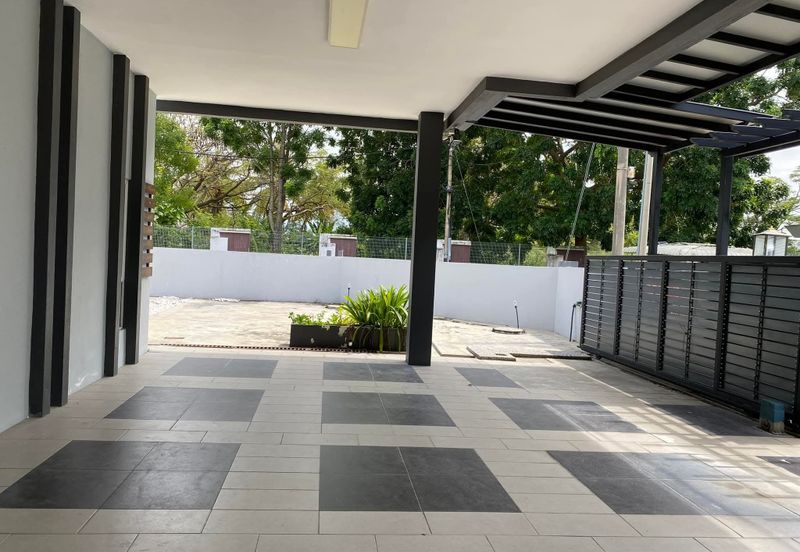 Ipoh tasek square partial furnished  2sty semi-d corner house for rent