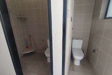 Ipoh pasir puteh hoover renovated  ground floor shoplot for rent