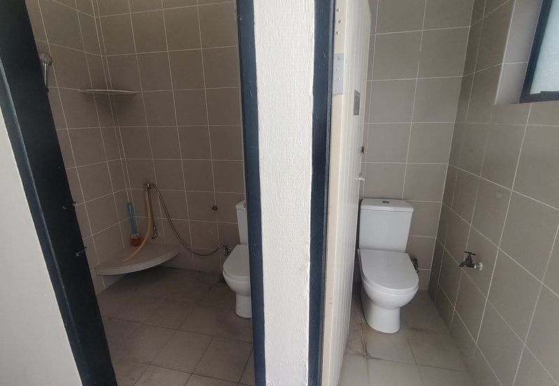 Ipoh pasir puteh hoover renovated  ground floor shoplot for rent