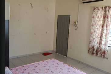 Ipoh gunung rapat Ipoh jaya fully furnished 2sty inter corner house for rent