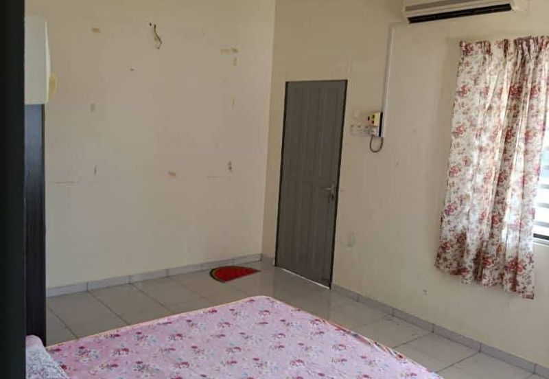 Ipoh gunung rapat Ipoh jaya fully furnished 2sty inter corner house for rent