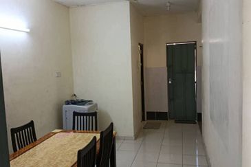 Ipoh gunung rapat Ipoh jaya fully furnished 2sty inter corner house for rent