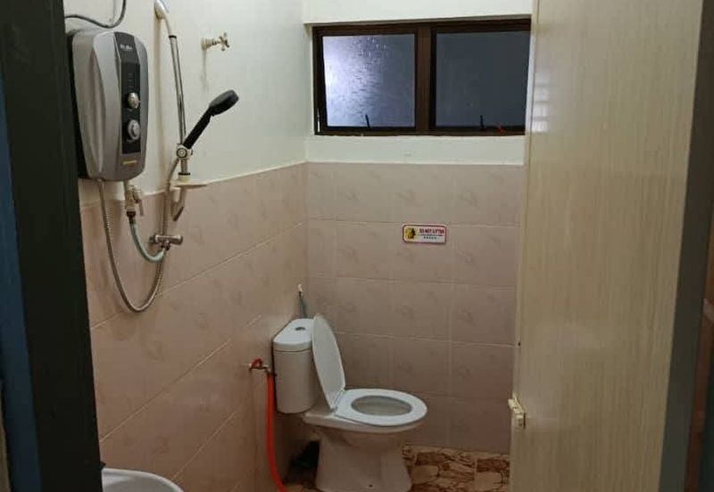 Ipoh gunung rapat Ipoh jaya fully furnished 2sty inter corner house for rent