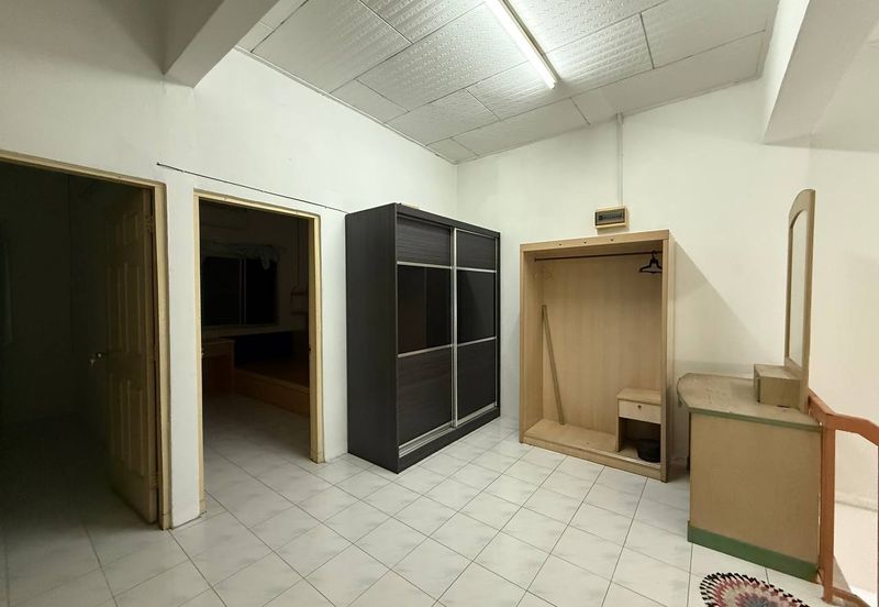 Ipoh bercham fully furnished renovated double storey house for rent