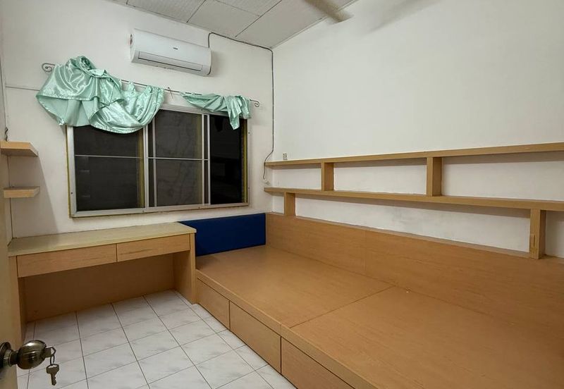 Ipoh bercham fully furnished renovated double storey house for rent