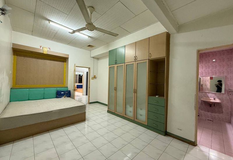 Ipoh bercham fully furnished renovated double storey house for rent