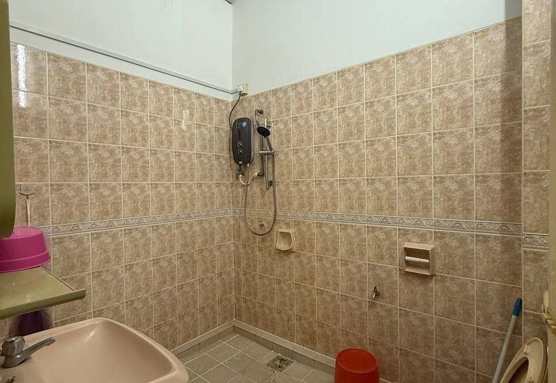 Ipoh bercham fully furnished renovated double storey house for rent