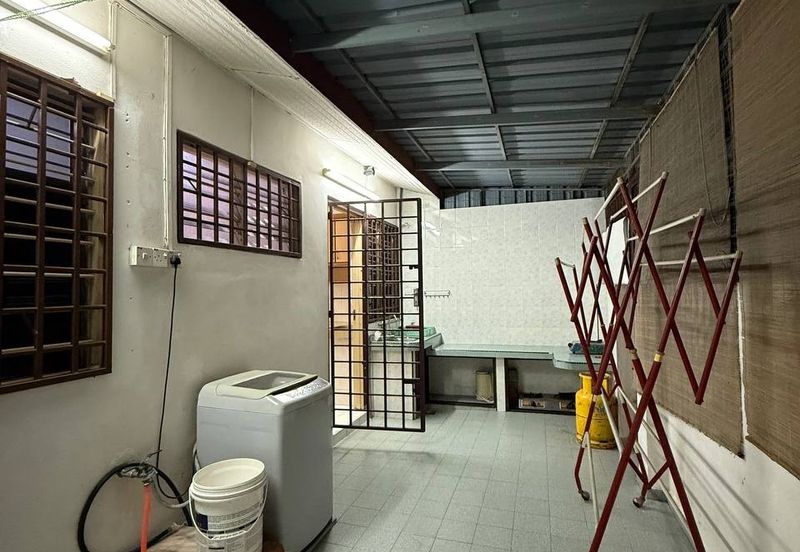 Ipoh bercham fully furnished renovated double storey house for rent