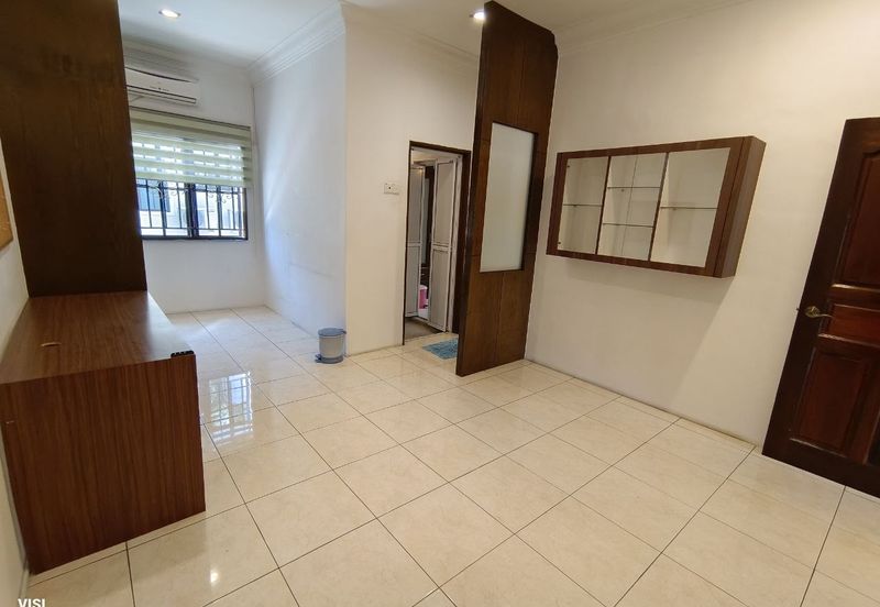 Ipoh pengkalan indah renovated 2 storey semi-d house for rent