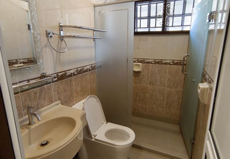 Ipoh pengkalan indah renovated 2 storey semi-d house for rent