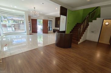 Ipoh pengkalan indah renovated 2 storey semi-d house for rent