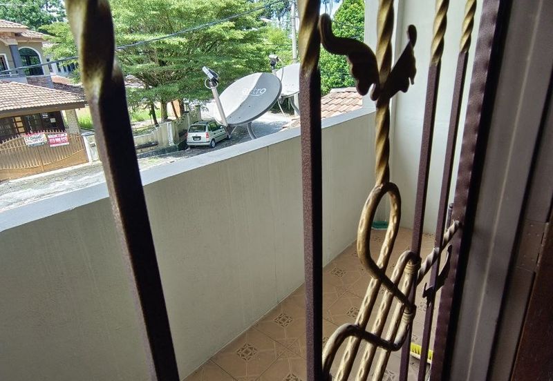 Ipoh pengkalan indah renovated 2 storey semi-d house for rent