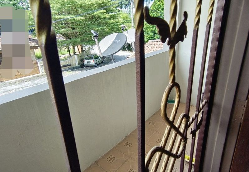 Ipoh pengkalan indah renovated 2 storey semi-d house for rent