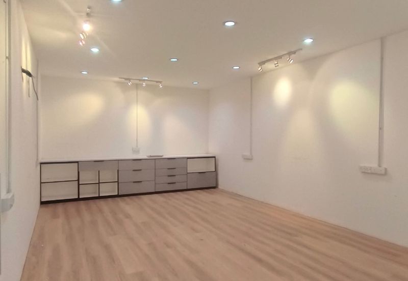 Ipoh menglembu timur fully covered 1.5 storey semi-d factory for rent