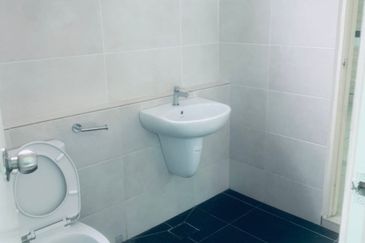 Ipoh Jalan Kuala Kangsar sunland fully furnished gated guarded 3 storey semi-d corner house for rent