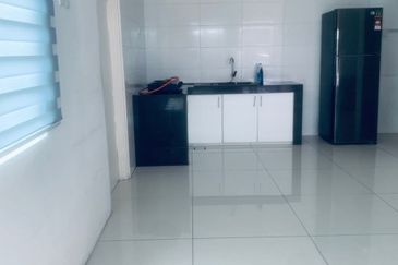 Ipoh Jalan Kuala Kangsar sunland fully furnished gated guarded 3 storey semi-d corner house for rent