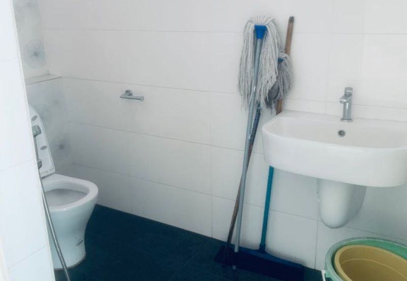 Ipoh Jalan Kuala Kangsar sunland fully furnished gated guarded 3 storey semi-d corner house for rent