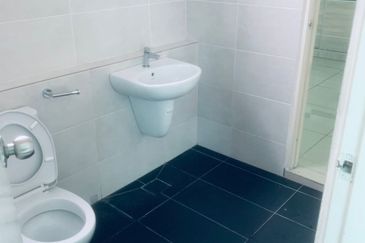 Ipoh Jalan Kuala Kangsar sunland fully furnished gated guarded 3 storey semi-d corner house for rent