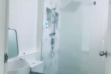 Ipoh Jalan Kuala Kangsar sunland fully furnished gated guarded 3 storey semi-d corner house for rent