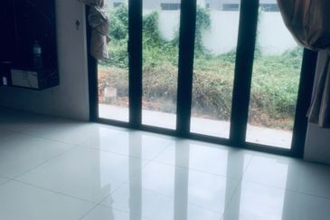 Ipoh Jalan Kuala Kangsar sunland fully furnished gated guarded 3 storey semi-d corner house for rent