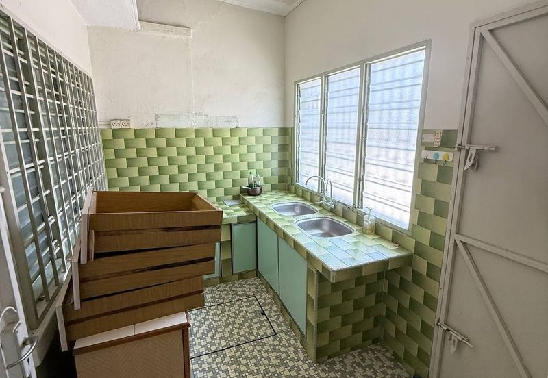 Ipoh garden south fully furnished single storey house for rent