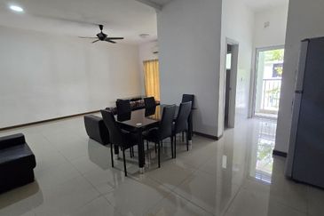 Ipoh sunway Montblue fully furnished upper unit townhouse for rent