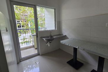 Ipoh sunway Montblue fully furnished upper unit townhouse for rent