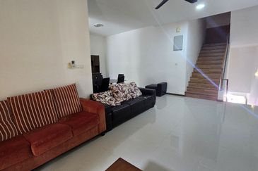Ipoh sunway Montblue fully furnished upper unit townhouse for rent