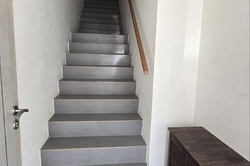 Ipoh sunway Montblue fully furnished upper unit townhouse for rent