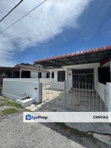 Ipoh gunung rapat facing field renovated 1sty inter corner house for rent, Perak, Ipoh