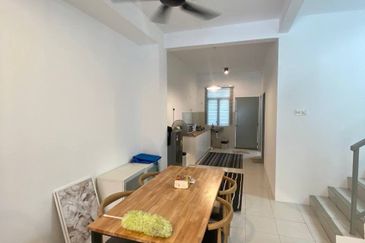 Ipoh meru chepor partial furnished double storey house for rent