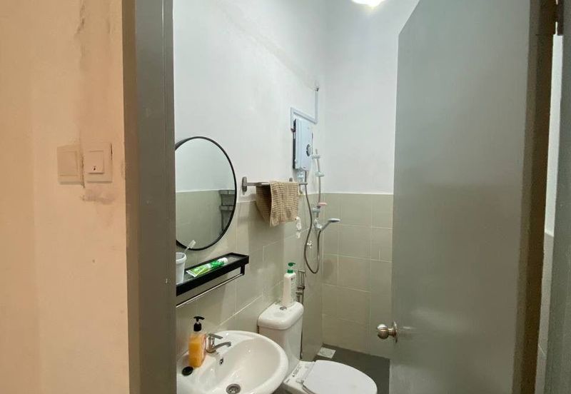 Ipoh meru chepor partial furnished double storey house for rent