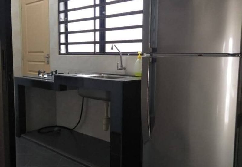 Ipoh pengkalan tiara partial furnished double storey house for rent