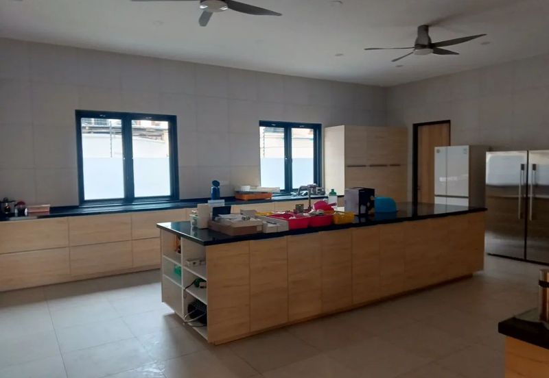 Ipoh canning garden taman chateau 2 sty bungalow house for rent