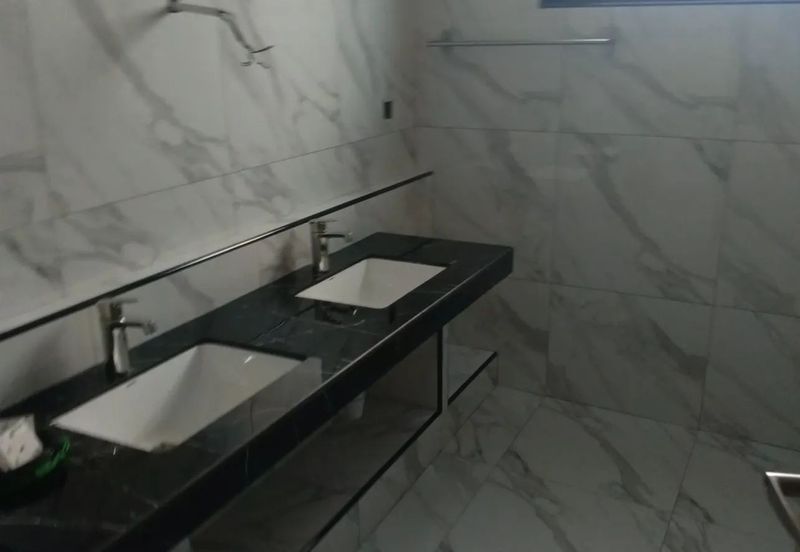 Ipoh canning garden taman chateau 2 sty bungalow house for rent