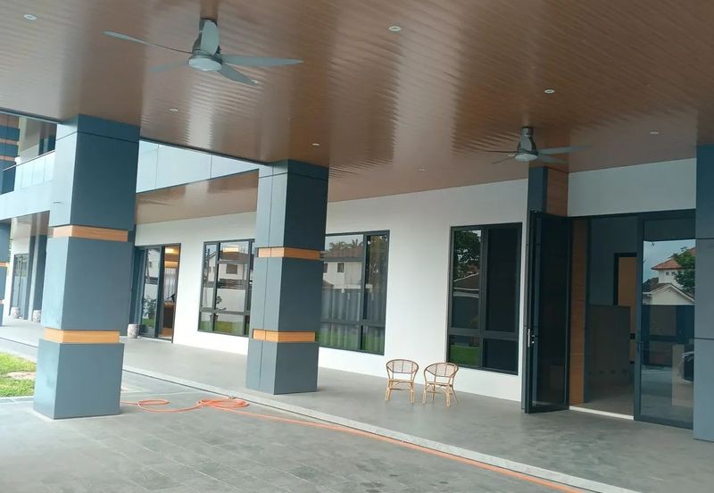 Ipoh canning garden taman chateau 2 sty bungalow house for rent