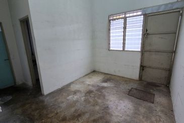 Ipoh gunung view renovated double storey shoplot for sale