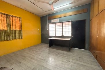 Ipoh canning garden double storey semi-d house for rent