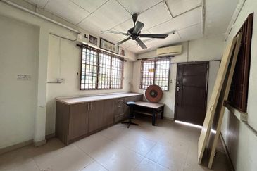 Ipoh canning garden double storey semi-d house for rent