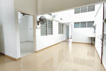 Ipoh first garden renovated extended single storey house for sale