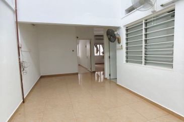 Ipoh first garden renovated extended single storey house for sale