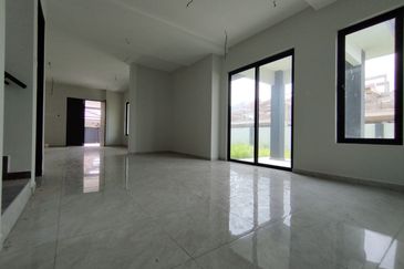 Ipoh pasir puteh taman sinfar 2 sty bungalow corner house for sale