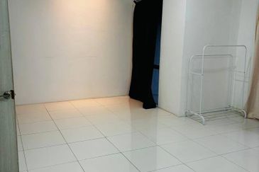 Ipoh botani panorama lapangan partial furnished 2.5 sty house for rent