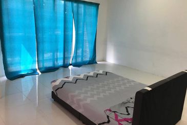 Ipoh botani panorama lapangan partial furnished 2.5 sty house for rent